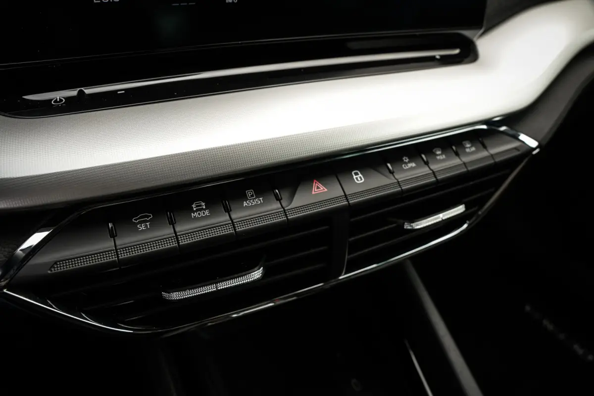 1.4 TSI iV PHEV Style | CarPlay | ACC | Virtual cockpit | Navi | Clima | Metallic |