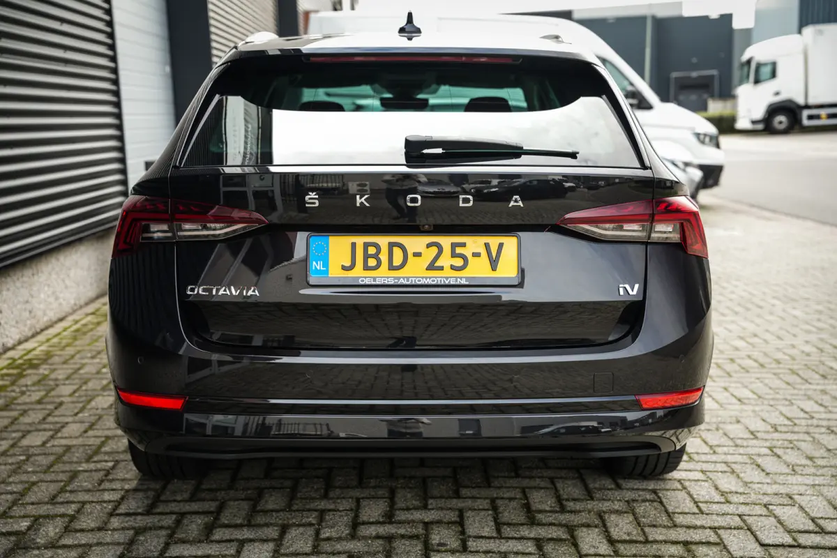 1.4 TSI iV PHEV Style | CarPlay | ACC | Virtual cockpit | Navi | Clima | Metallic |