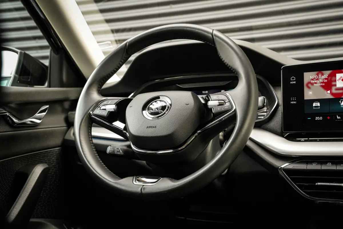 1.4 TSI iV PHEV Style | CarPlay | ACC | Virtual cockpit | Navi | Clima | Metallic |