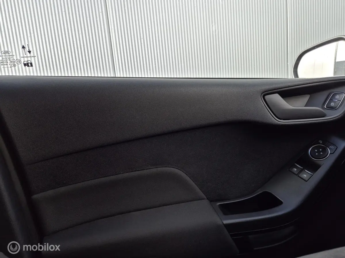 1.0 ECOBOOST CONNECTED/CRUISE/CARPLAY/BLUETOOTH/LANE ASSIST