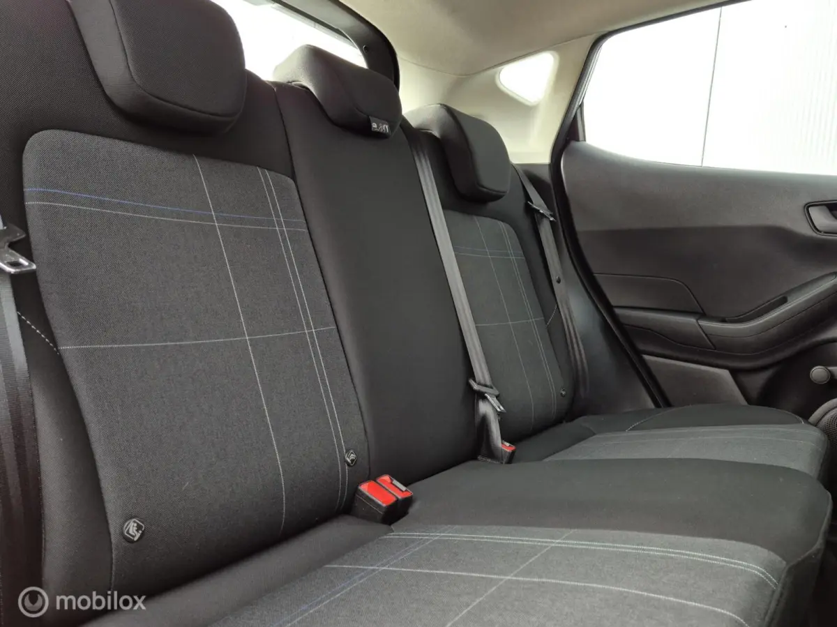 1.0 ECOBOOST CONNECTED/CRUISE/CARPLAY/BLUETOOTH/LANE ASSIST