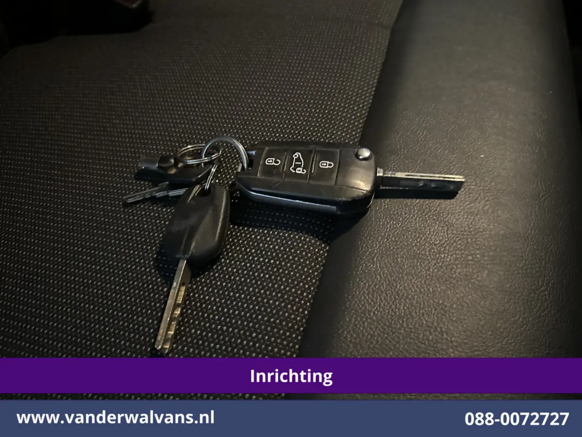 1.5 CDTI L3H1 inrichting Euro6 Airco | Imperiaal | Cruisecontrol | Verwarmbare buitenspiegel Parkeersensoren, Bijrijdersbank