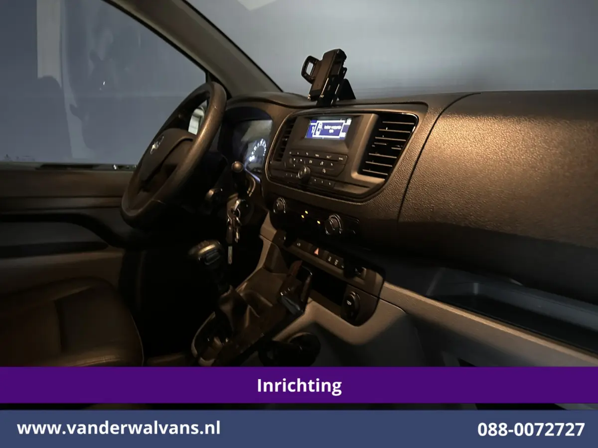 1.5 CDTI L3H1 inrichting Euro6 Airco | Imperiaal | Cruisecontrol | Verwarmbare buitenspiegel Parkeersensoren, Bijrijdersbank