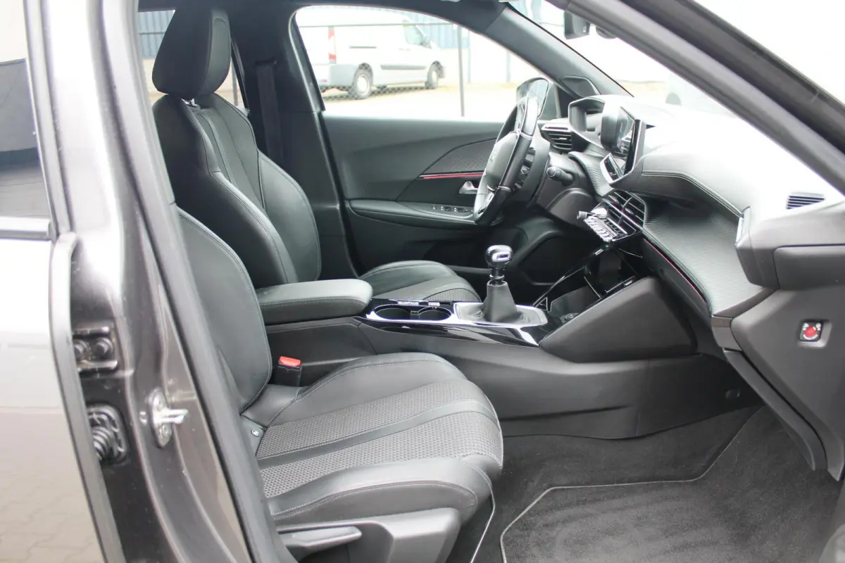 1.2 PureTech GT | Navi | Carplay | Camera