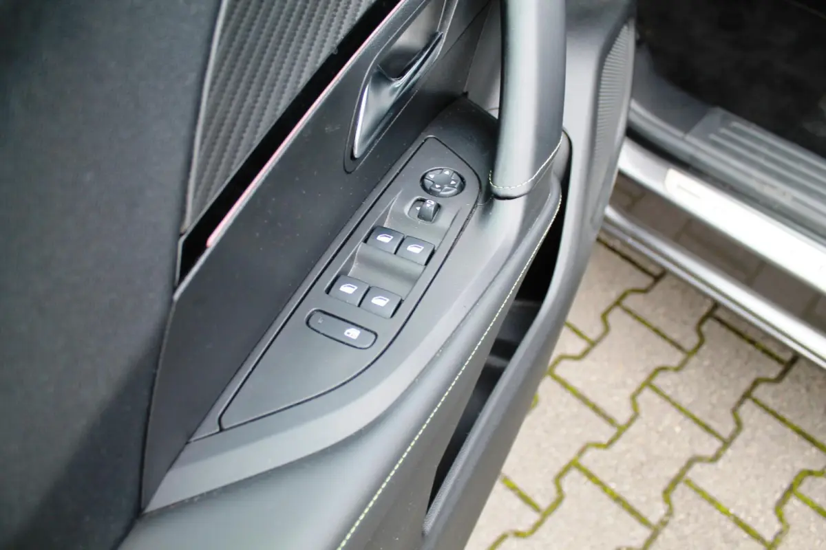 1.2 PureTech GT | Navi | Carplay | Camera