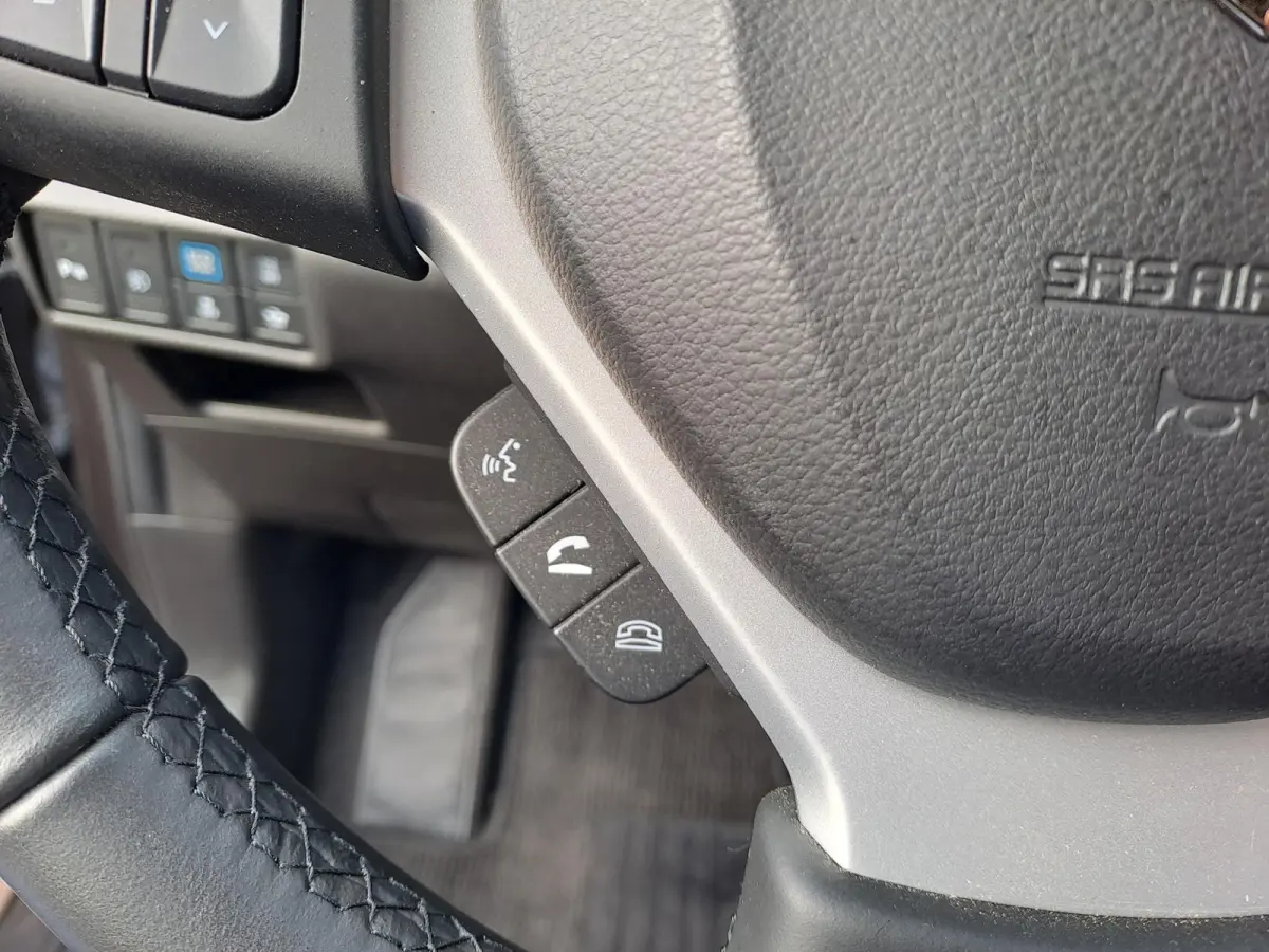 1.5 Hybrid Style | NAVIGATIE | CAMERA | STOELVERWARMING | PARKEERSENSOREN | KEY-LESS ENTRY EN START