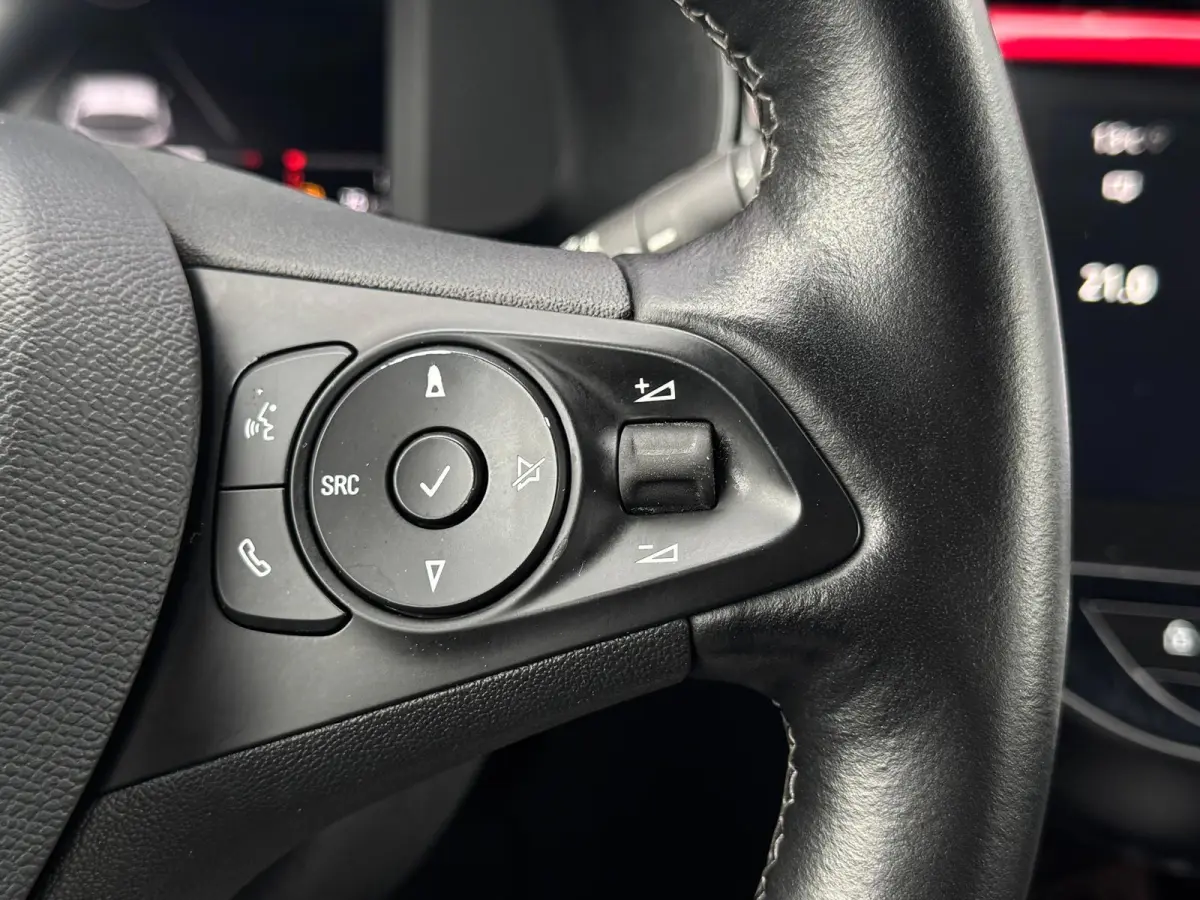 1.2 GS Line | NAP | LED | 360 Camera | Parksens | Carplay | Leder | BTW |