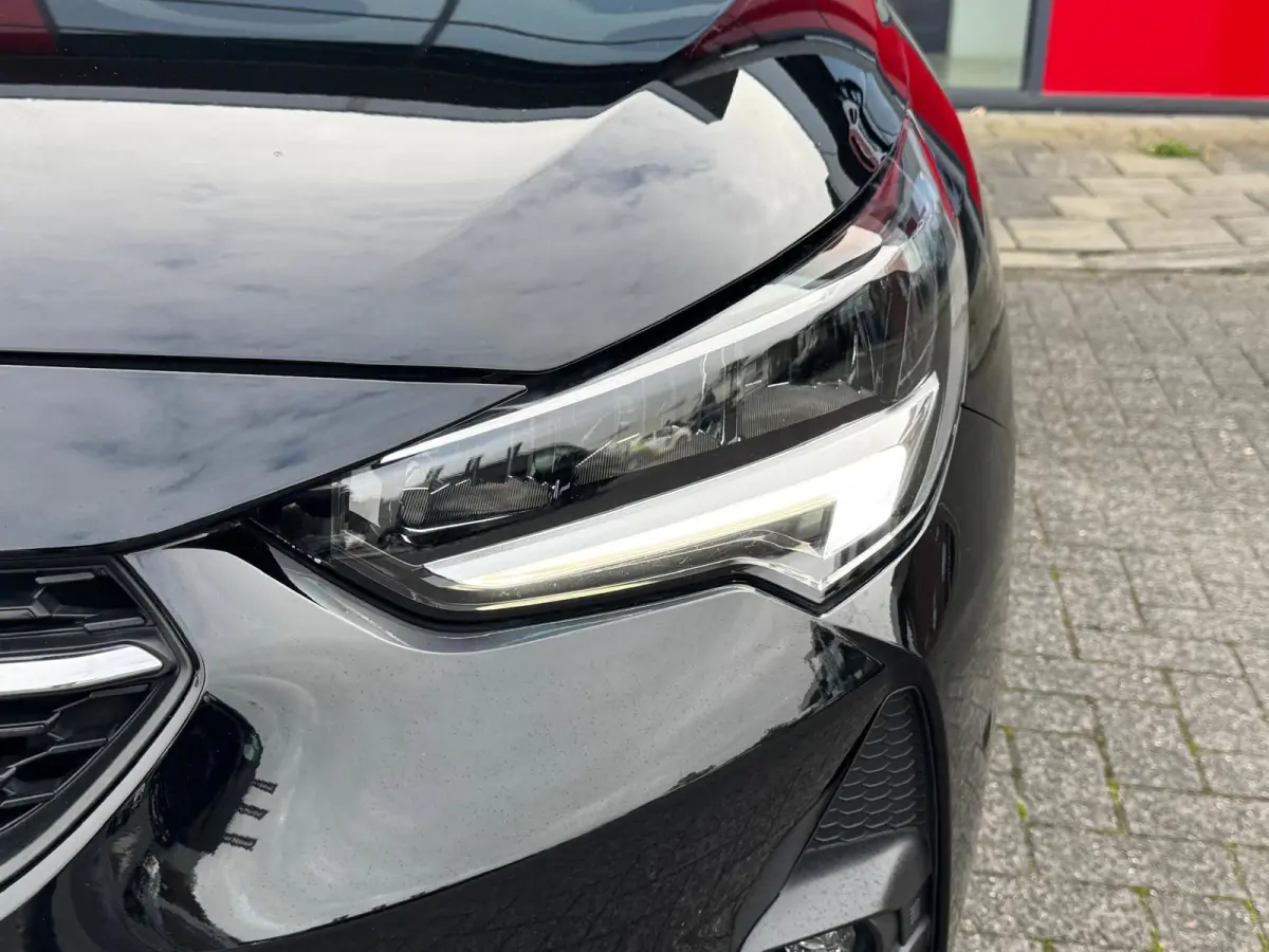 1.2 GS Line | NAP | LED | 360 Camera | Parksens | Carplay | Leder | BTW |
