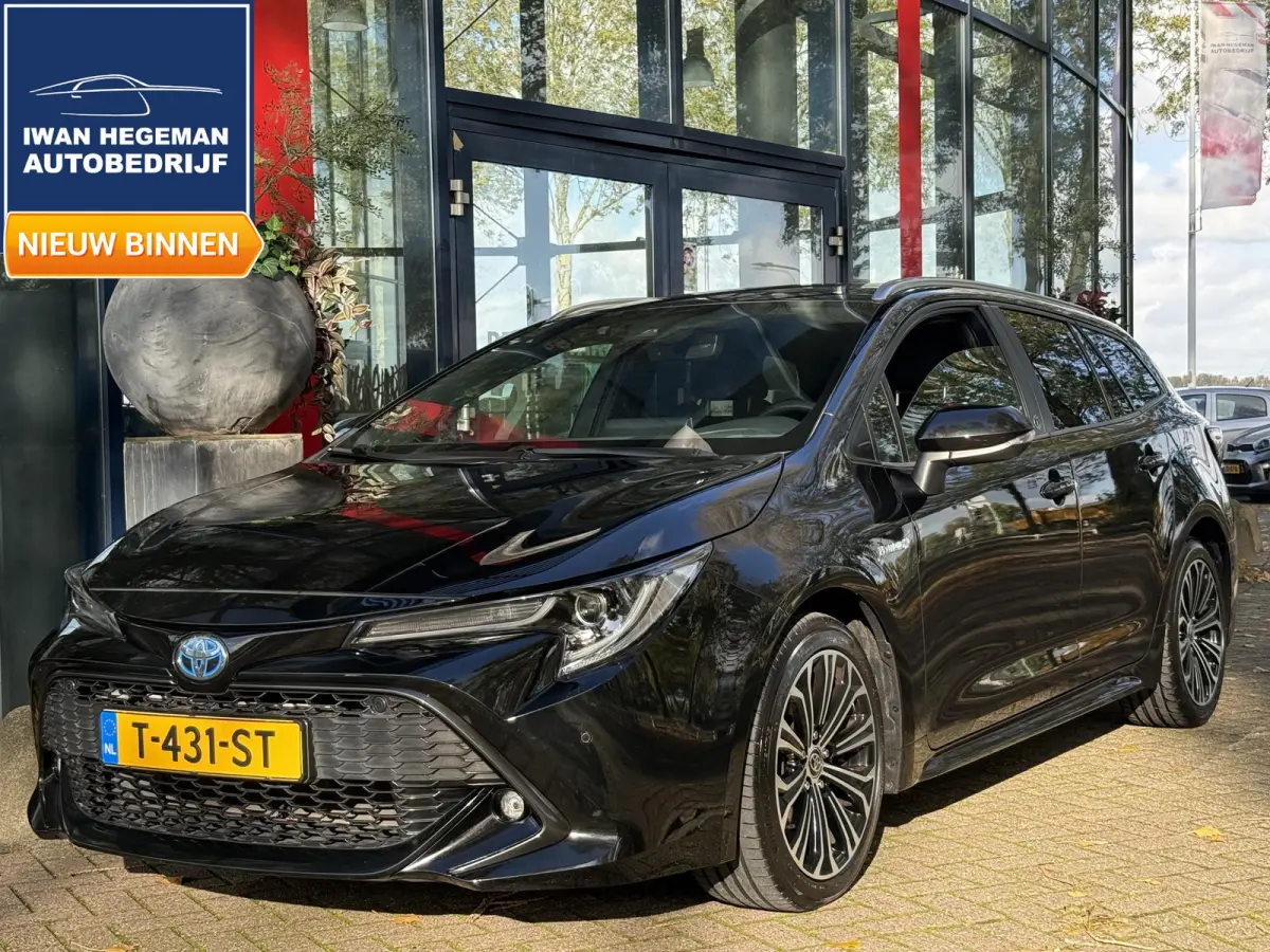 2.0 Hybrid Business Sport Intro | Navigatie | Climate Control | Cruise Control | Stuur + Stoelverwarming | Licht metalen velgen