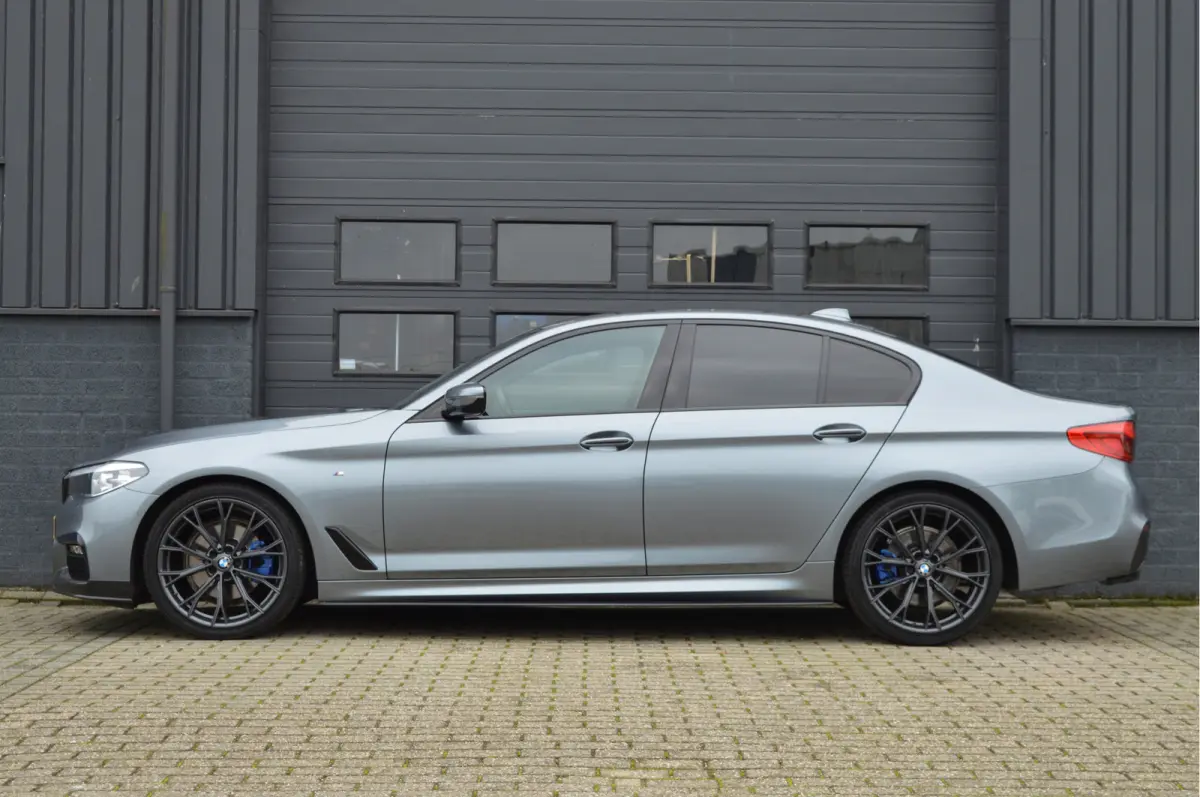 520i High Executive | M-PAKKET | HIFI | CAMERA | TREKHAAK |