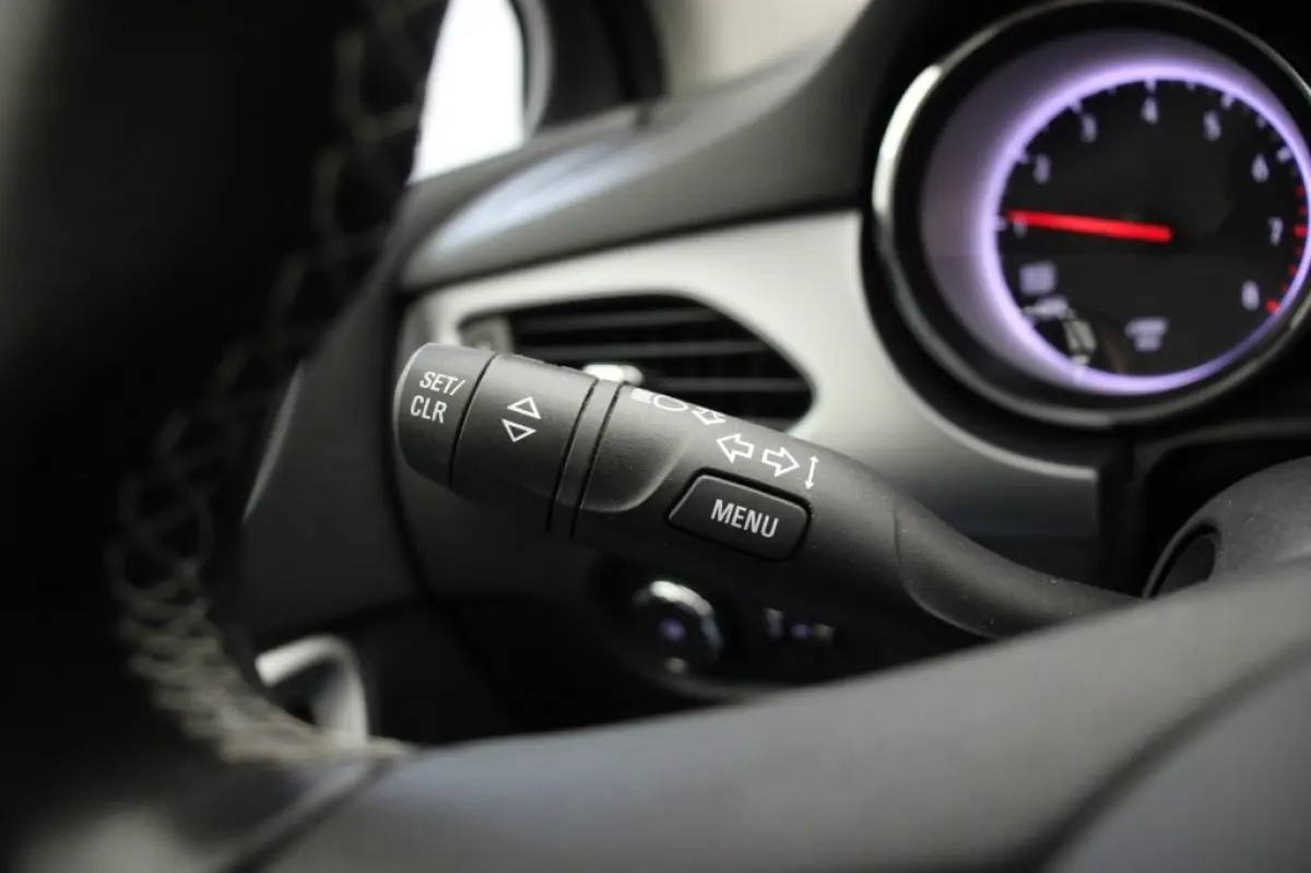 1.0 Turbo 120 Jaar Edition - Carplay, Cruise, Trekhaak