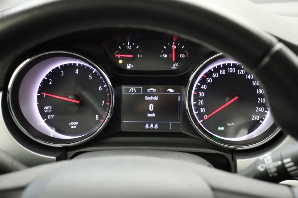 1.0 Turbo 120 Jaar Edition - Carplay, Cruise, Trekhaak