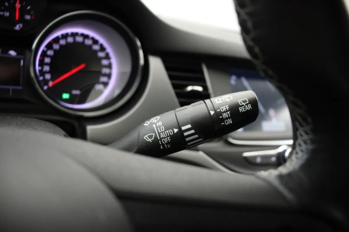 1.0 Turbo 120 Jaar Edition - Carplay, Cruise, Trekhaak