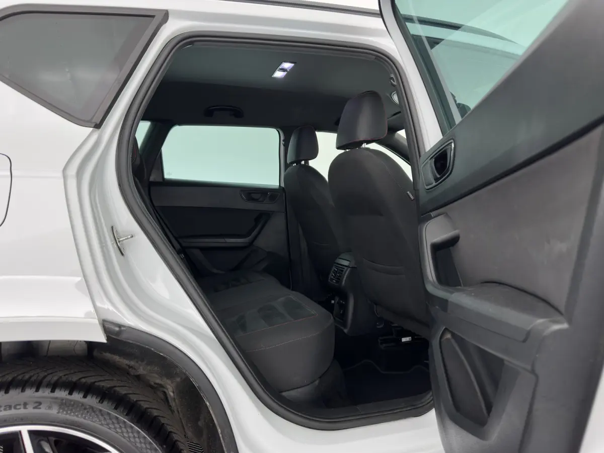 1.5 TSI FR Business Intense (INCL.BTW) *LEATHER-MICROFIBRE | FULL-LED | DIGI-COCKPIT | BEATS-AUDIO | TOP-VIEW | KEYLESS | CARPLAY | NAVI-FULLMAP | DAB+ | SPORT-SEATS | PRIVACY-GLASS | ECC | 