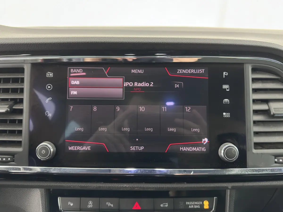 1.5 TSI FR Business Intense (INCL.BTW) *LEATHER-MICROFIBRE | FULL-LED | DIGI-COCKPIT | BEATS-AUDIO | TOP-VIEW | KEYLESS | CARPLAY | NAVI-FULLMAP | DAB+ | SPORT-SEATS | PRIVACY-GLASS | ECC | 