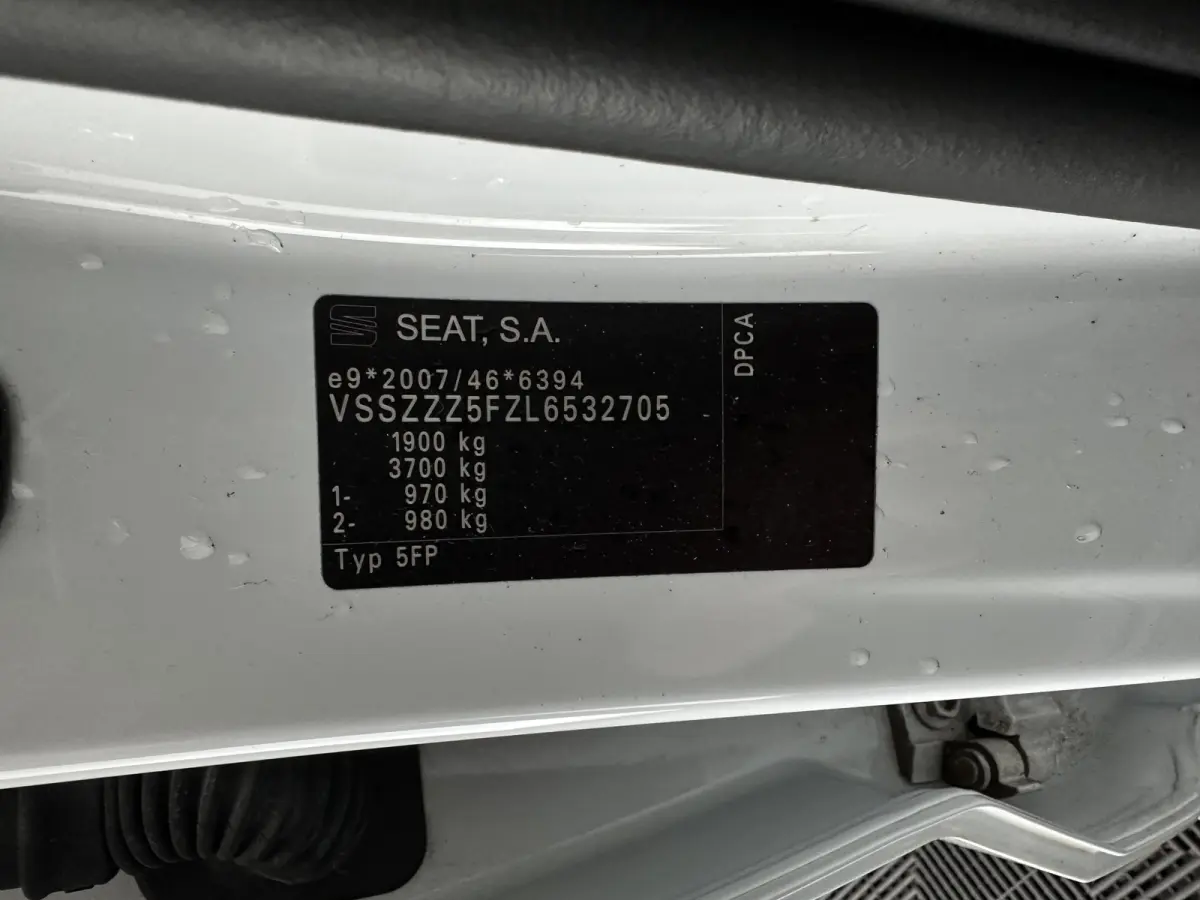 1.5 TSI FR Business Intense (INCL.BTW) *LEATHER-MICROFIBRE | FULL-LED | DIGI-COCKPIT | BEATS-AUDIO | TOP-VIEW | KEYLESS | CARPLAY | NAVI-FULLMAP | DAB+ | SPORT-SEATS | PRIVACY-GLASS | ECC | 