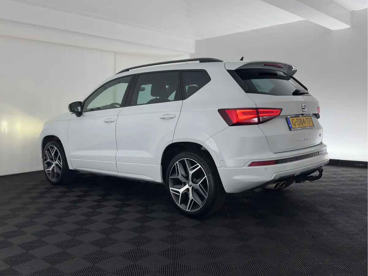 1.5 TSI FR Business Intense (INCL.BTW) *LEATHER-MICROFIBRE | FULL-LED | DIGI-COCKPIT | BEATS-AUDIO | TOP-VIEW | KEYLESS | CARPLAY | NAVI-FULLMAP | DAB+ | SPORT-SEATS | PRIVACY-GLASS | ECC | 