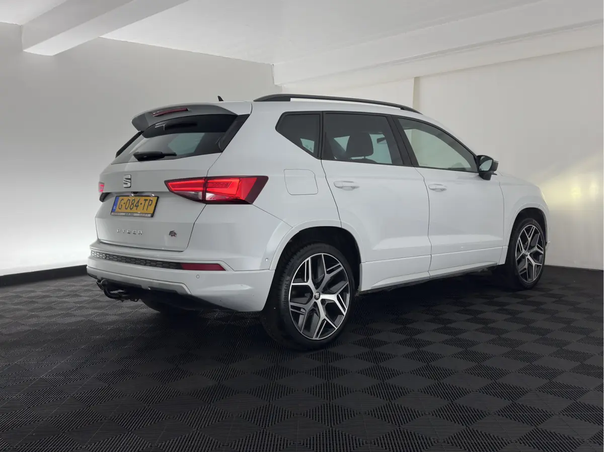 1.5 TSI FR Business Intense (INCL.BTW) *LEATHER-MICROFIBRE | FULL-LED | DIGI-COCKPIT | BEATS-AUDIO | TOP-VIEW | KEYLESS | CARPLAY | NAVI-FULLMAP | DAB+ | SPORT-SEATS | PRIVACY-GLASS | ECC | 