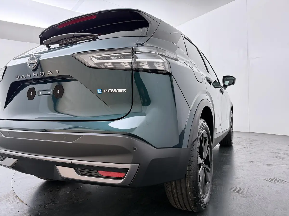 1.5 e-Power Tekna | €4.000,- Voorraadvoordeel | Modeljaar 2026 | Pro-Pilot | Cold pack | Panoramadak | Elektrisch verstelbare bestuurdersstoel + memory | Heads-up display