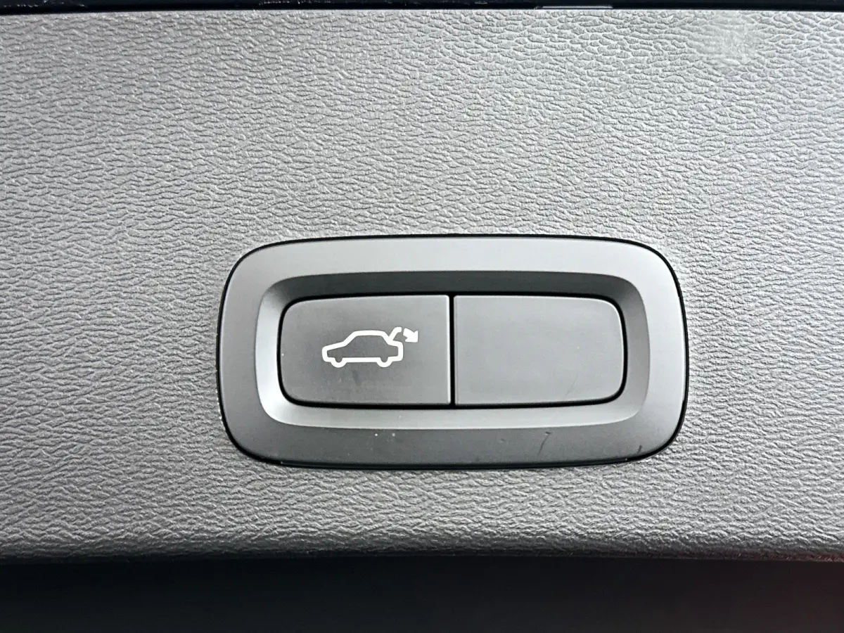 T3 Inscription | Parkeercamera | Stoelverwarming | Harman Kardon | Trekhaak