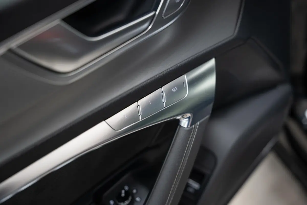 50 TDI quattro S-line*ACC*PANO*MASSAGE**HAAK*B&O*