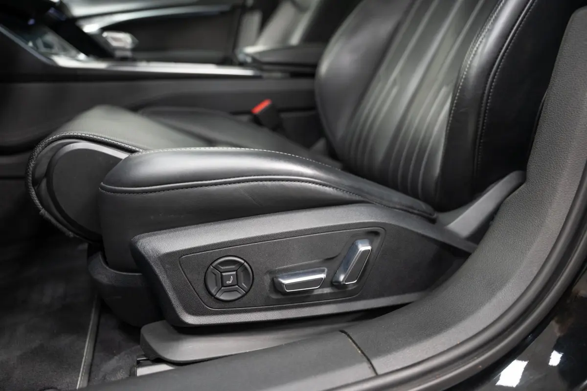 50 TDI quattro S-line*ACC*PANO*MASSAGE**HAAK*B&O*