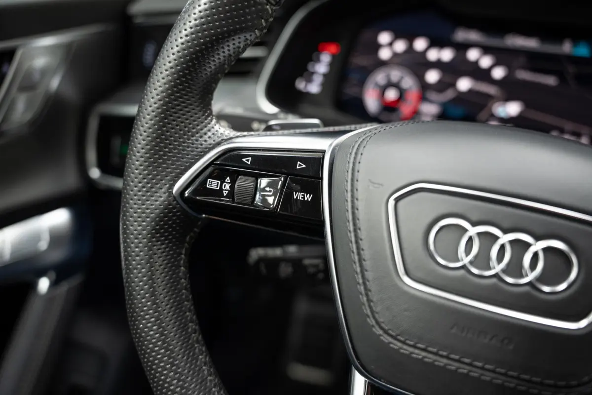 50 TDI quattro S-line*ACC*PANO*MASSAGE**HAAK*B&O*