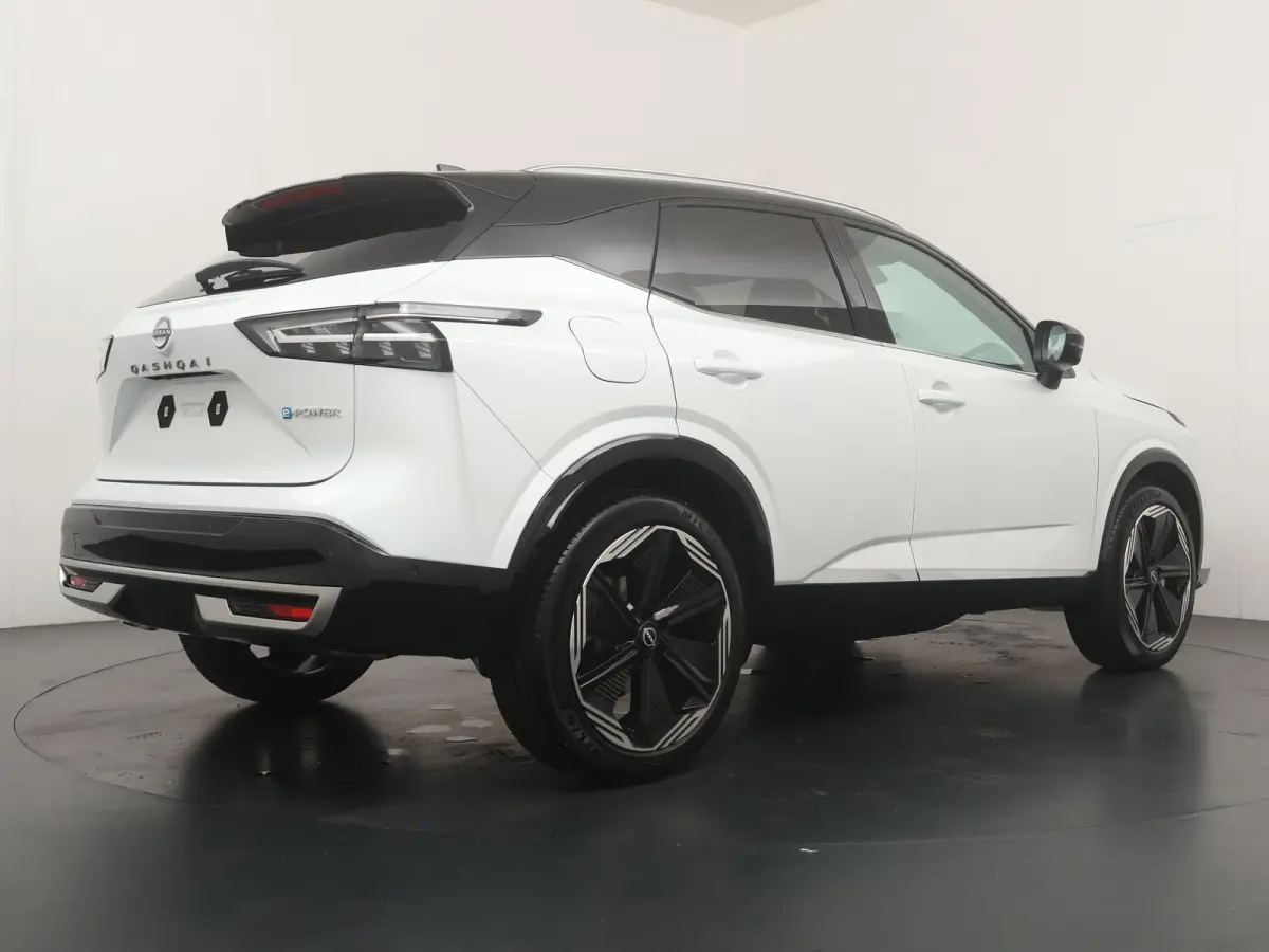 1.5 e-Power Tekna Plus | €4.000,- Voorraadvoordeel | Modeljaar 2026 | Pro-Pilot | Cold pack | Panoramadak | Elektrisch verstelbare bestuurdersstoel + memory | Heads-up display