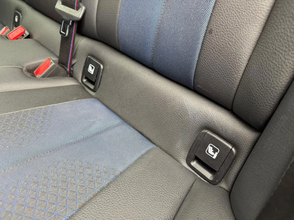 116i Executive Edition M-Pakket Vol | Panorama | Parksensor | Keyless | Elektrische Achterklep | LED | Leder |