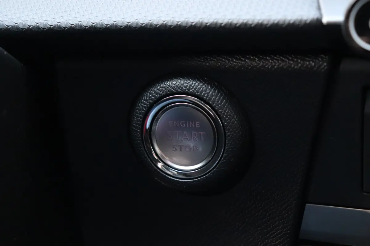 1.6 PLUG IN HYBRID 225PK GSE / NAVI / ALCANTARA / CLIMA / LED / PDC / 18" LMV / CAMERA / HUD / ADAPT. CRUISECONTROL / WINTERPAKKET / UNIEK / NIEUWSTAAT !!