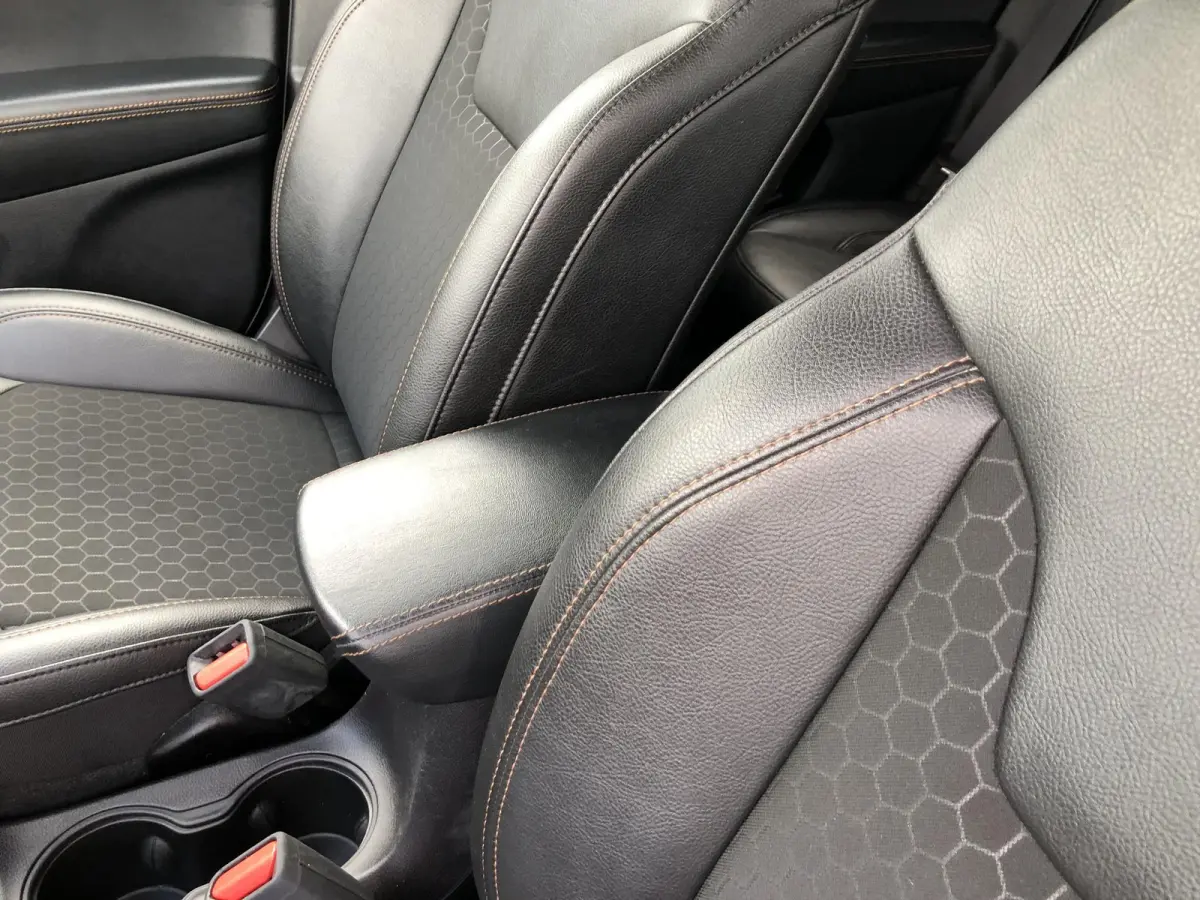 1.3T Limited AUTOMAAT|NAVI|CLIMATE|APPLE/ANDROID|CAMERA|PDC|18"