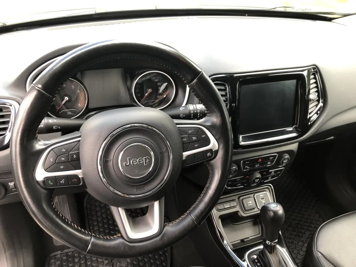 1.3T Limited AUTOMAAT|NAVI|CLIMATE|APPLE/ANDROID|CAMERA|PDC|18"