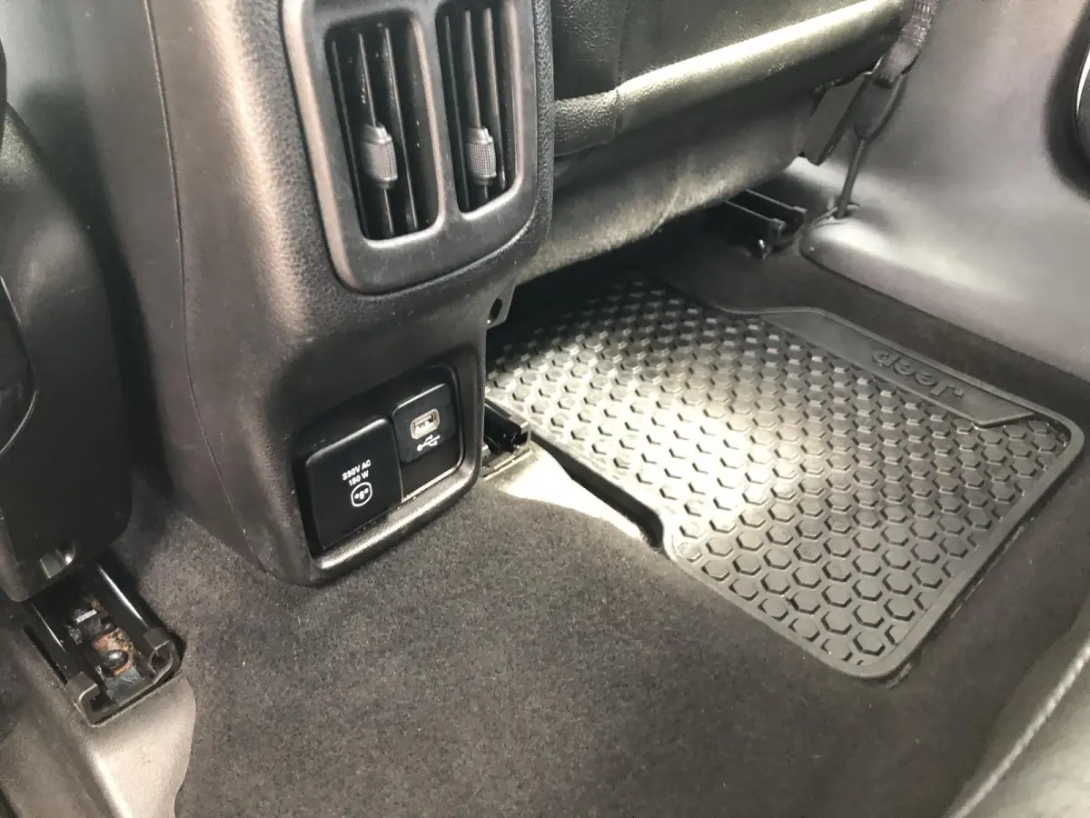 1.3T Limited AUTOMAAT|NAVI|CLIMATE|APPLE/ANDROID|CAMERA|PDC|18"