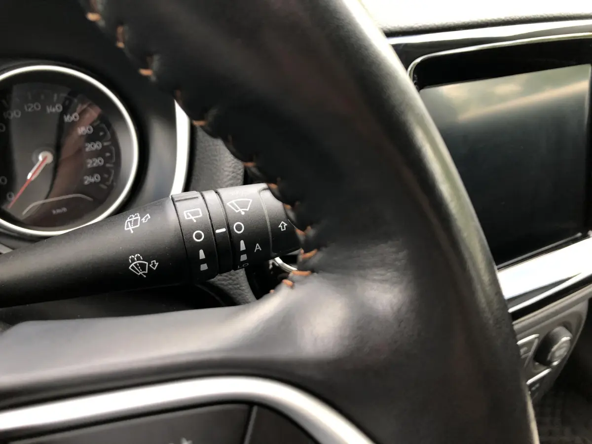 1.3T Limited AUTOMAAT|NAVI|CLIMATE|APPLE/ANDROID|CAMERA|PDC|18"