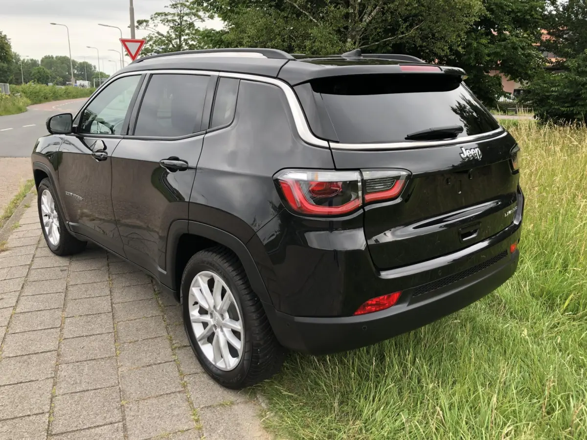 1.3T Limited DCT AUTOMAAT|NAVI|CLIMATE|APPLE/ANDROID|CAMERA|PDC|18"