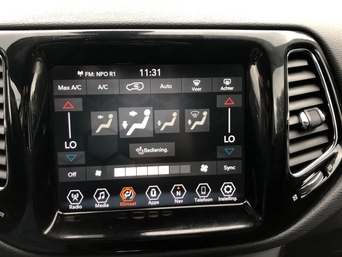 1.3T Limited DCT AUTOMAAT|NAVI|CLIMATE|APPLE/ANDROID|CAMERA|PDC|18"