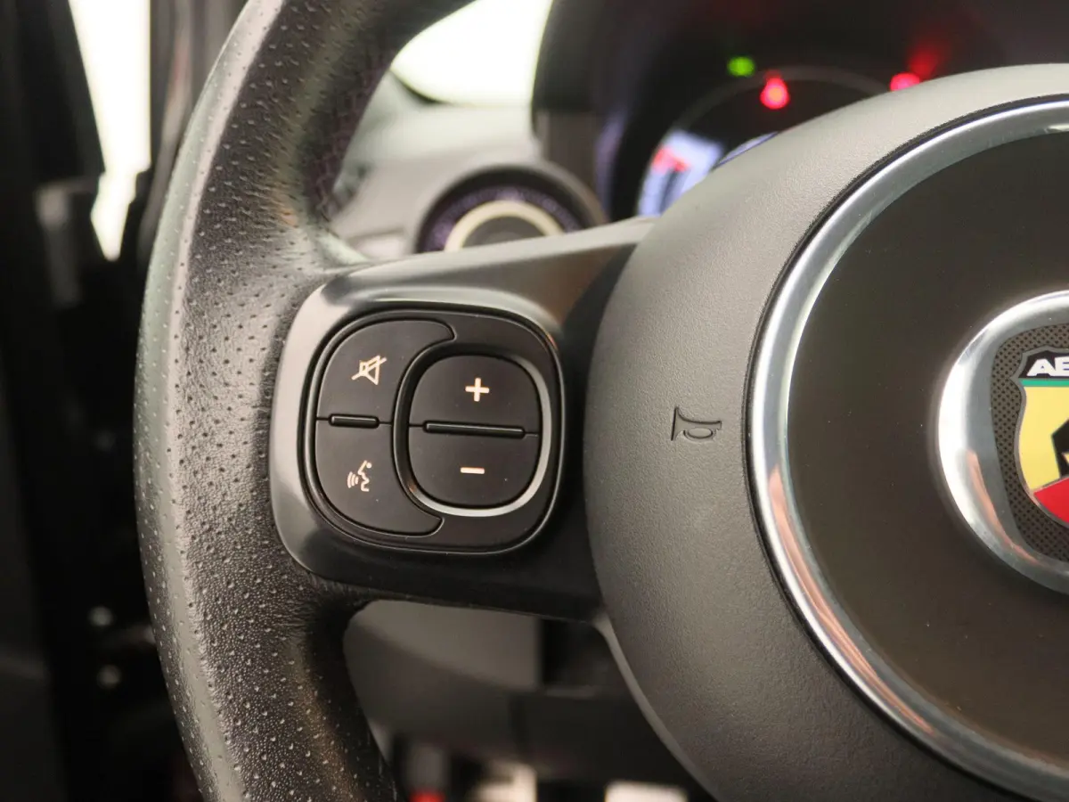 1.4 T-Jet Abarth Elaborabile | Airconditioning | Parkeersensoren | Lichtmetalen Velgen |