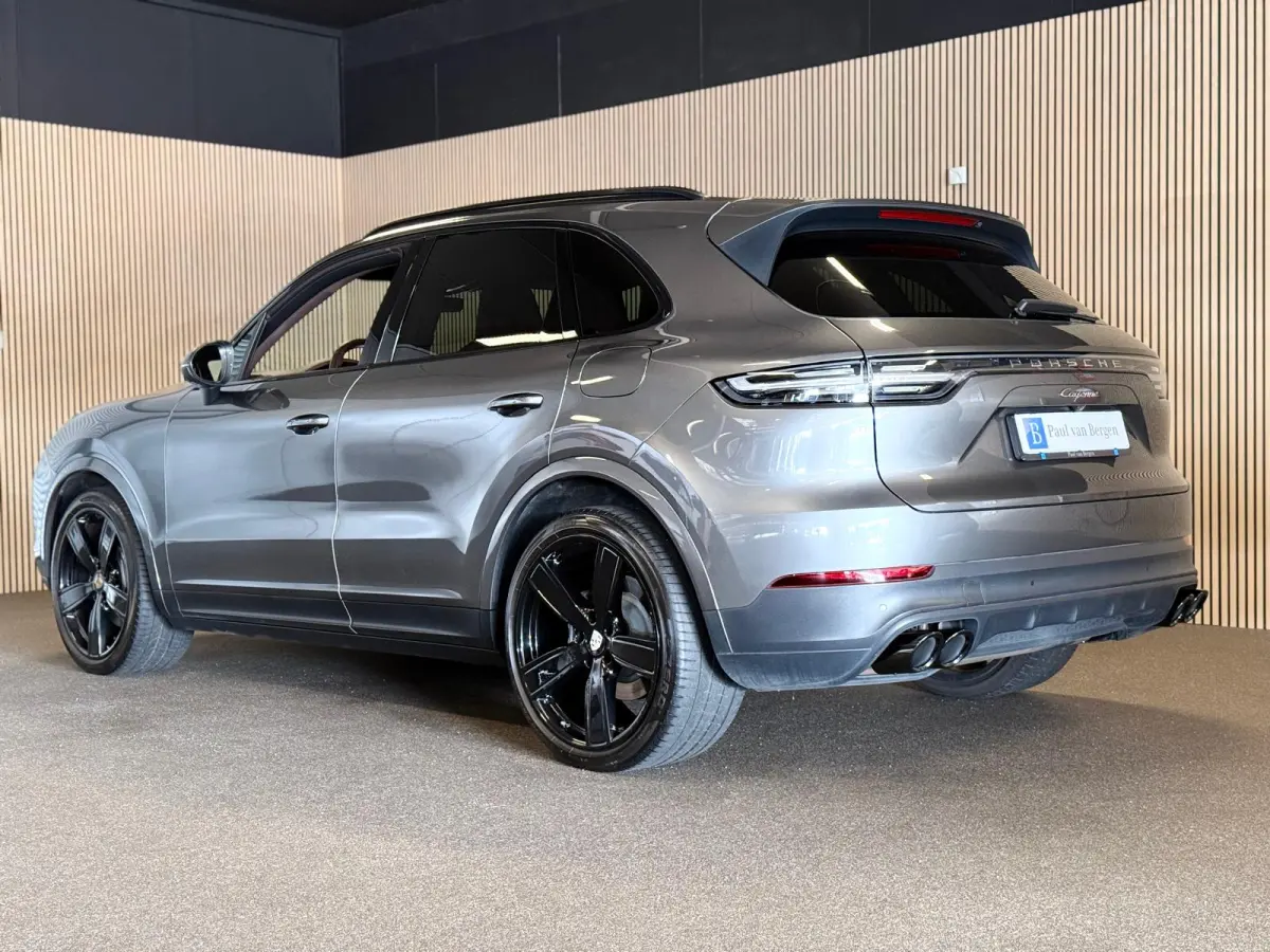 3.0 E-Hybrid-18 WEGS-CLUBLEDER-PANO-LUCHTVERING-BOSE-SPORT CHRONO-ORIG NL