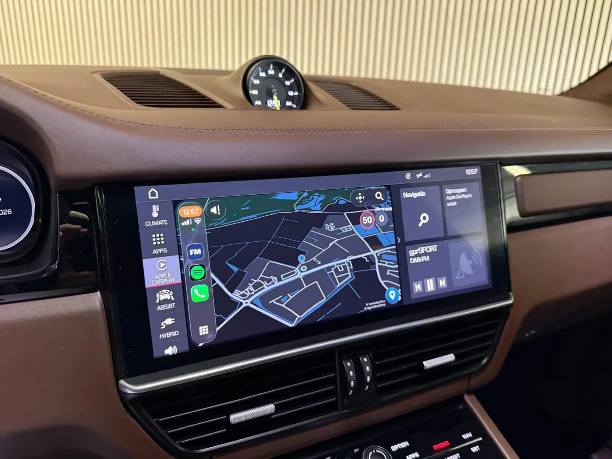 3.0 E-Hybrid-18 WEGS-CLUBLEDER-PANO-LUCHTVERING-BOSE-SPORT CHRONO-ORIG NL