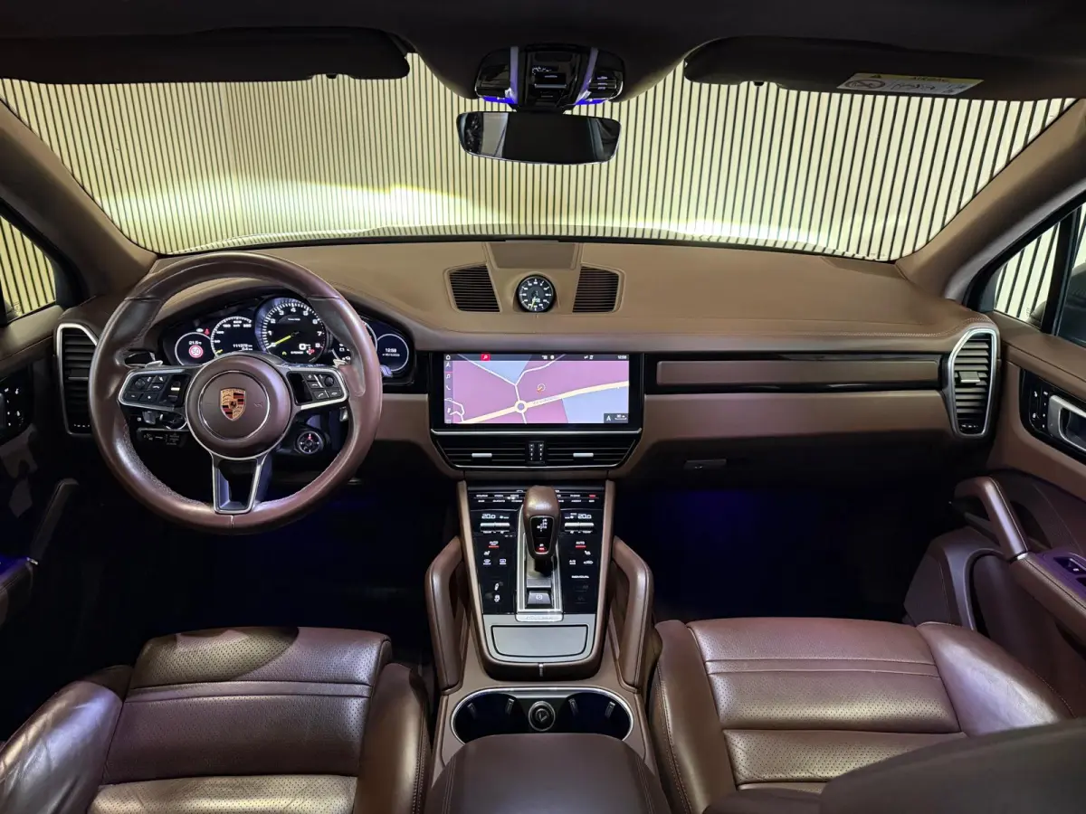 3.0 E-Hybrid-18 WEGS-CLUBLEDER-PANO-LUCHTVERING-BOSE-SPORT CHRONO-ORIG NL
