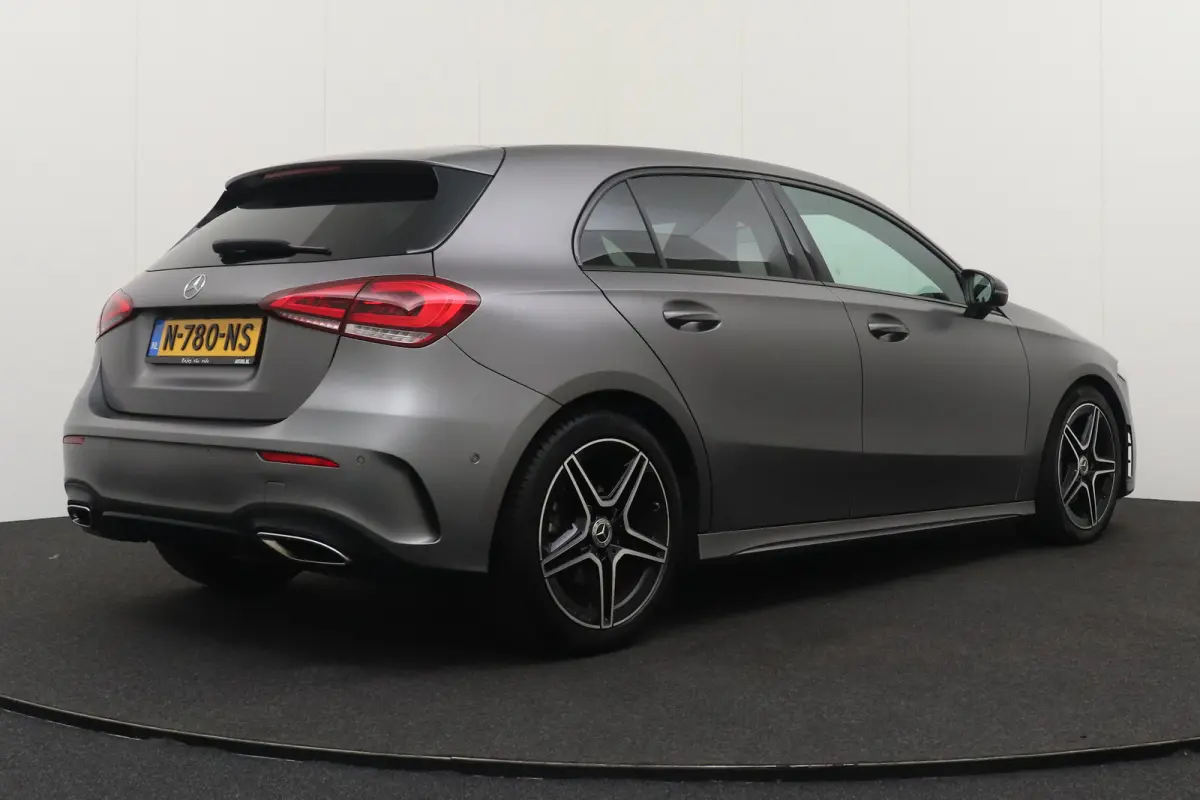 180 AMG Night-Pack Camera Dodehoek Sfeerverlichting