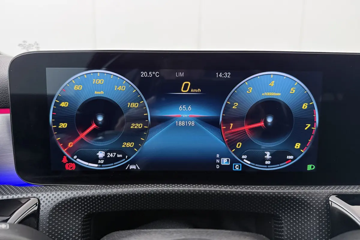 180 AMG Night-Pack Camera Dodehoek Sfeerverlichting