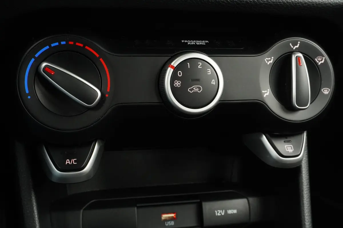 1.0 DPi ComfortLine / Airco / Bluetooth / cruise control / = NOV-2022 ! SUPER PRIJS