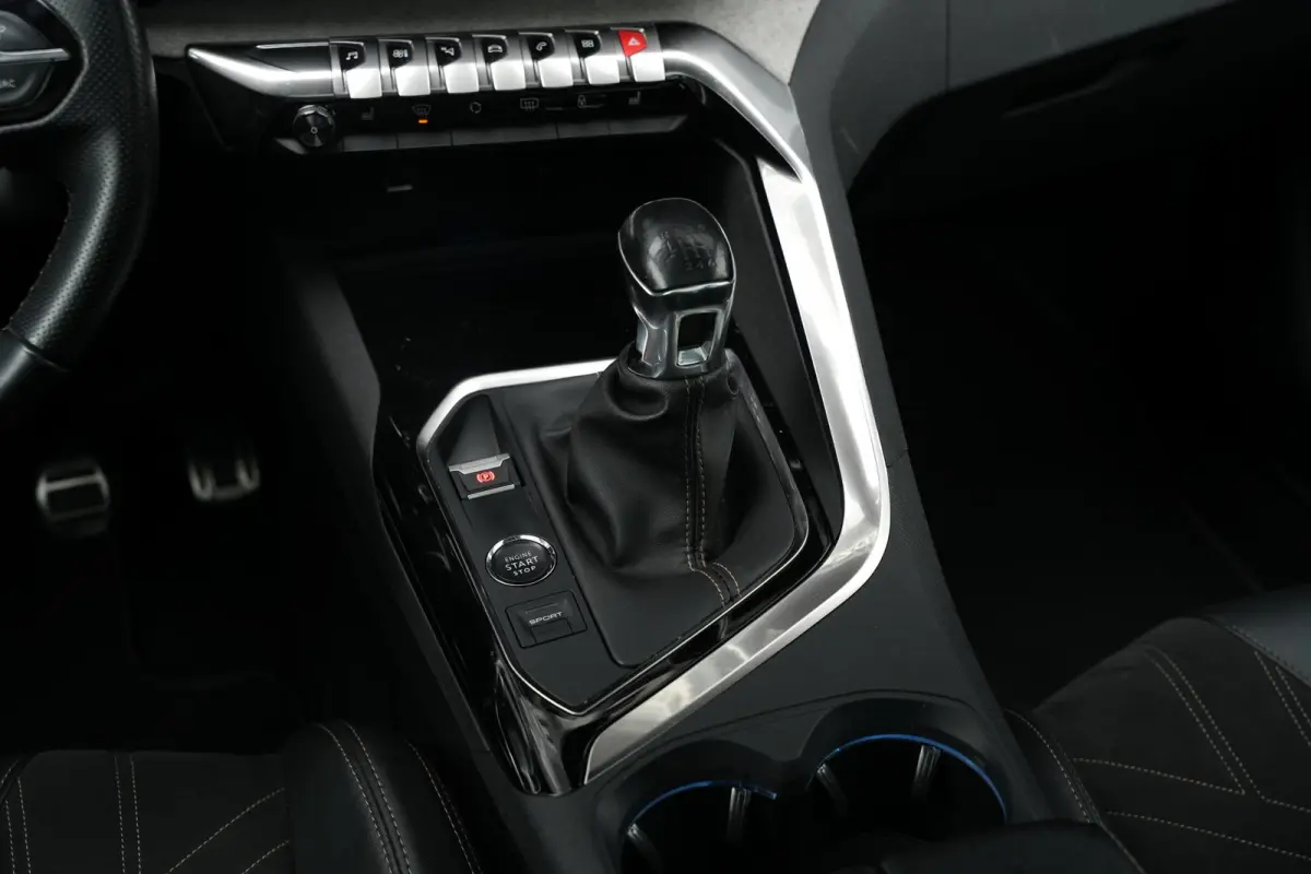 1.2 PureTech GT Panoramadak GT Line Camera Leer/Alcantara LED