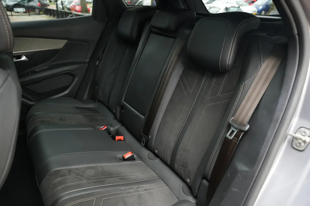 1.2 PureTech GT Panoramadak GT Line Camera Leer/Alcantara LED