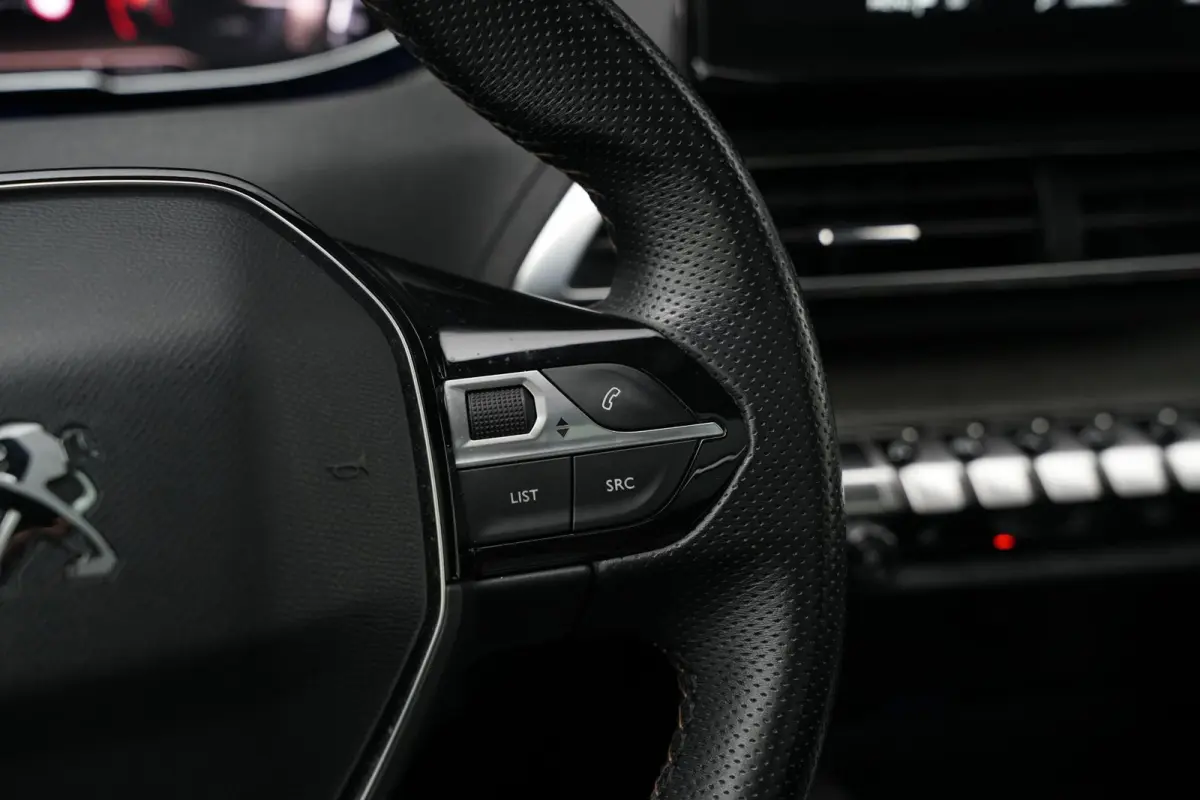 1.2 PureTech GT Panoramadak GT Line Camera Leer/Alcantara LED