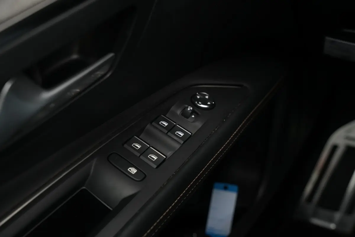 1.2 PureTech GT Panoramadak GT Line Camera Leer/Alcantara LED