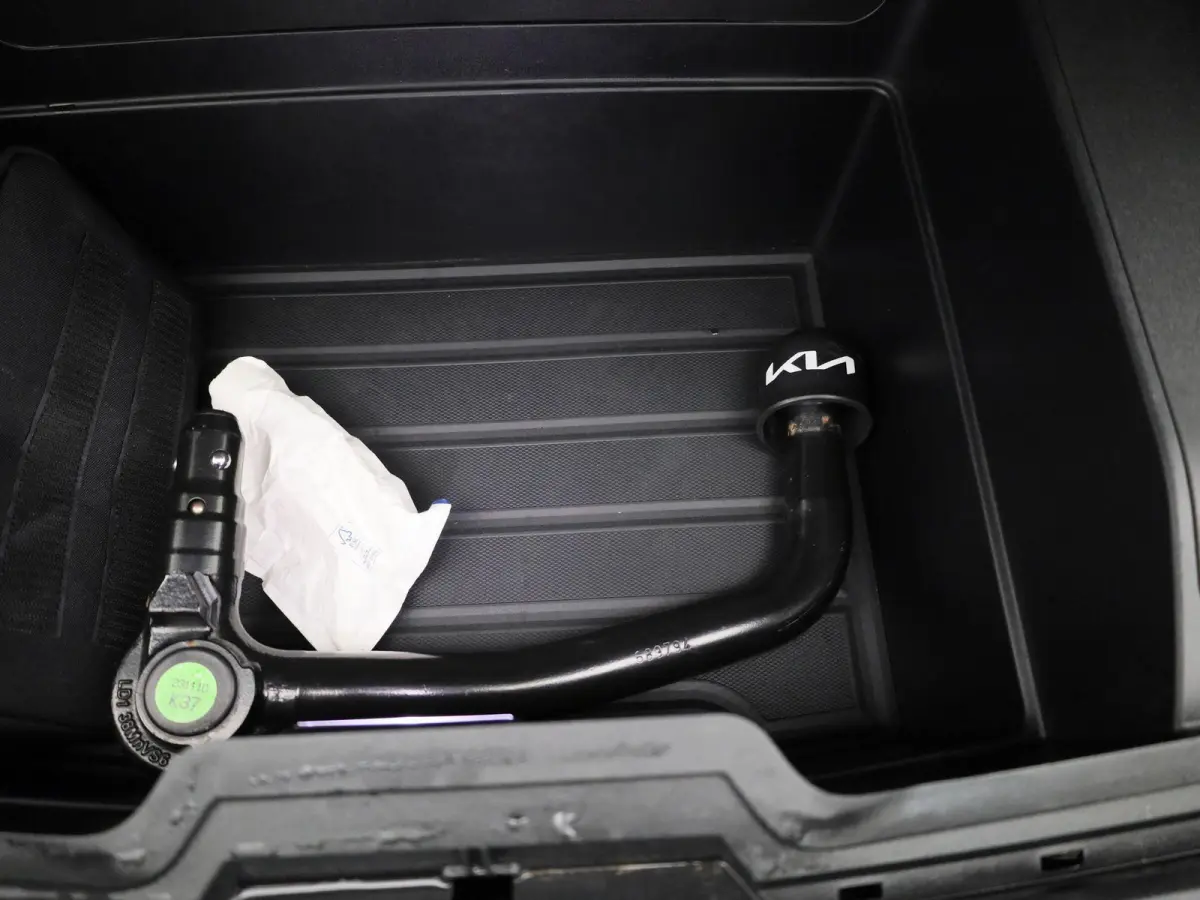 BEV 77,4 kWH Business Plus | ACHTERUITRIJCAMERA | MEMORY | APPLE CARPLAY - ANDROID AUTO | ADAPTIVE CRUISE CONTROL | CLIMATE CONTROL | STOELVERWARMING | STUURWIELVERWARMING |