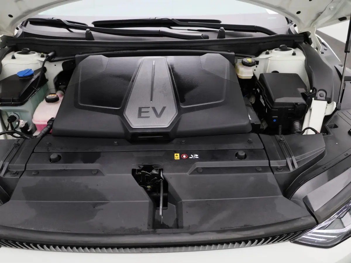 BEV 77,4 kWH Business Plus | ACHTERUITRIJCAMERA | MEMORY | APPLE CARPLAY - ANDROID AUTO | ADAPTIVE CRUISE CONTROL | CLIMATE CONTROL | STOELVERWARMING | STUURWIELVERWARMING |