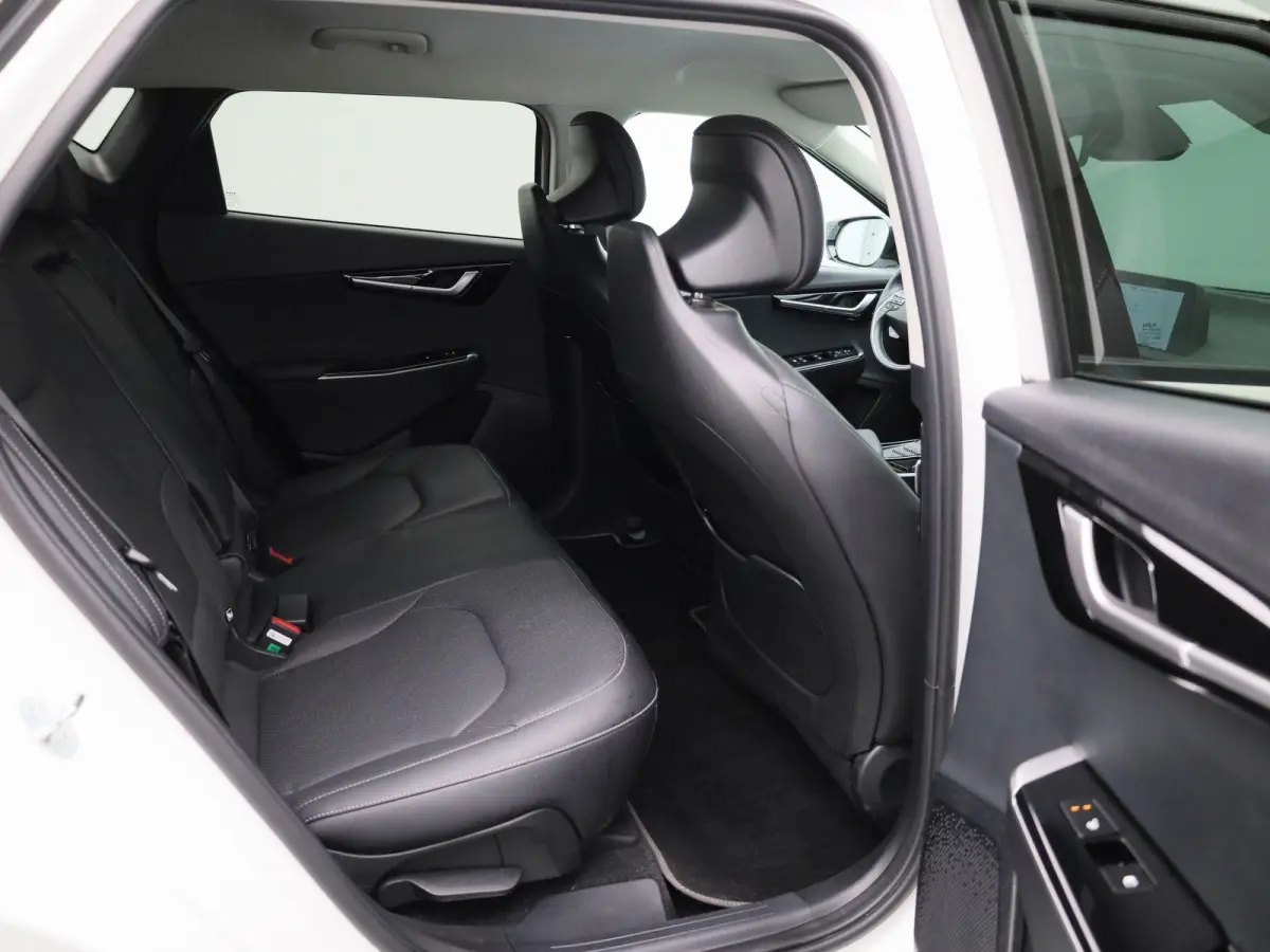 BEV 77,4 kWH Business Plus | ACHTERUITRIJCAMERA | MEMORY | APPLE CARPLAY - ANDROID AUTO | ADAPTIVE CRUISE CONTROL | CLIMATE CONTROL | STOELVERWARMING | STUURWIELVERWARMING |
